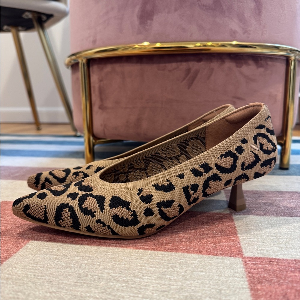 Vivaia - Leopard Print Women's Kitten Heels